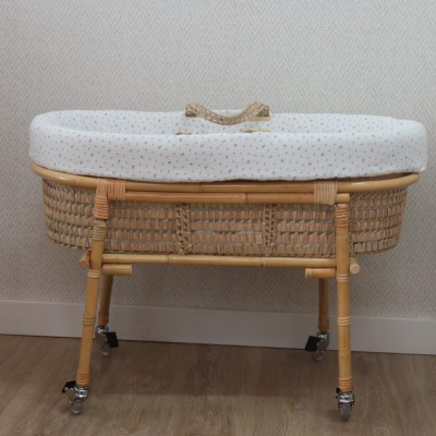 Moisés de Mimbre y Bambú Colección Muguet