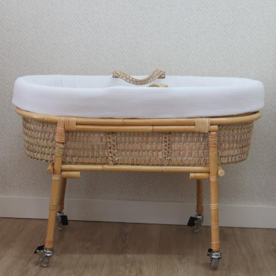 Moisés de Mimbre y Bambú Blanco